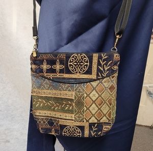 Shoulder strap bag